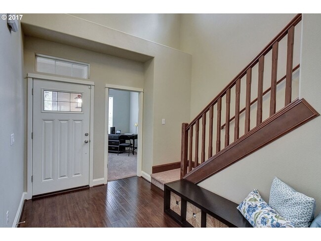 Building Photo - Bright and Open Floor Plan with Fireplace, Attached Garage & Vaulted Ceilings