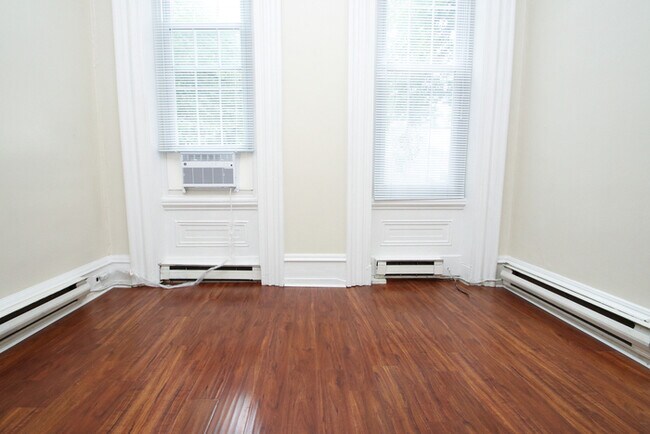 Building Photo - 849 N 5th St