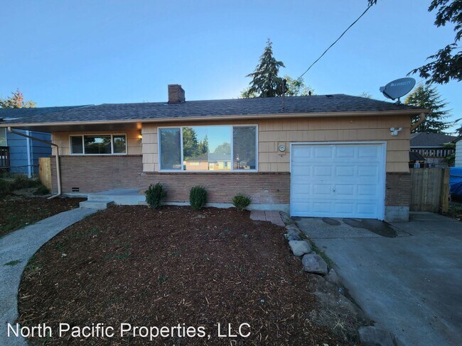 Primary Photo - 4 br, 1 bath House - 10811 55th Ave S