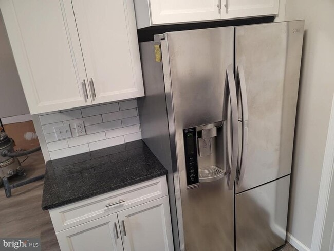 Building Photo - 22 Mimosa Ct