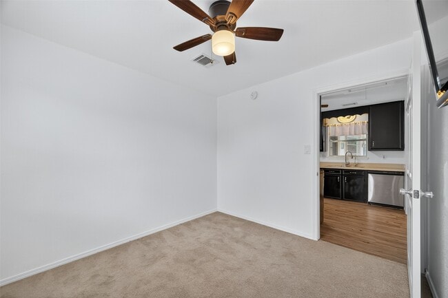 Building Photo - 9858 Sageaspen Ln