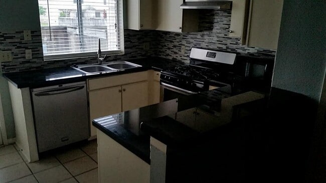 Building Photo - 2910 Grants Lake Blvd