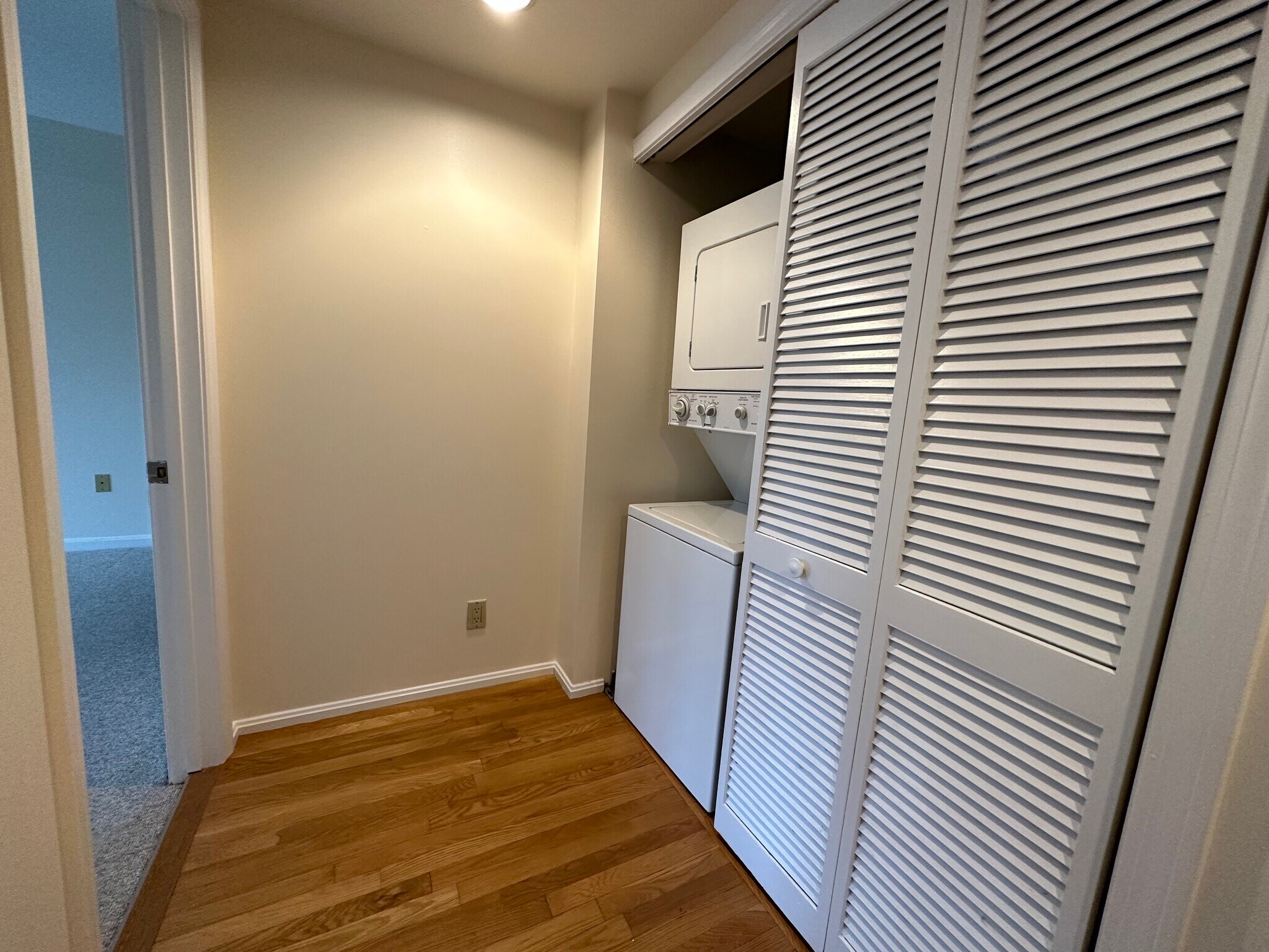 Building Photo - 50 Saint Stephen St