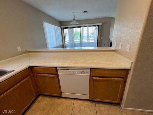 Building Photo - 5070 S Rainbow Blvd