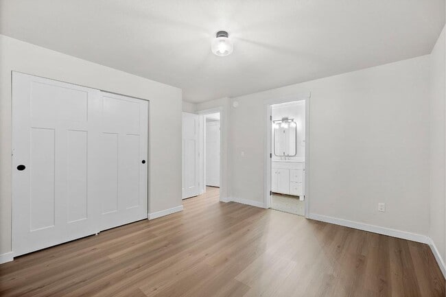 Building Photo - Light & Airy 2-Bedroom Olympia Home with Private Baths & Spacious Backyard!