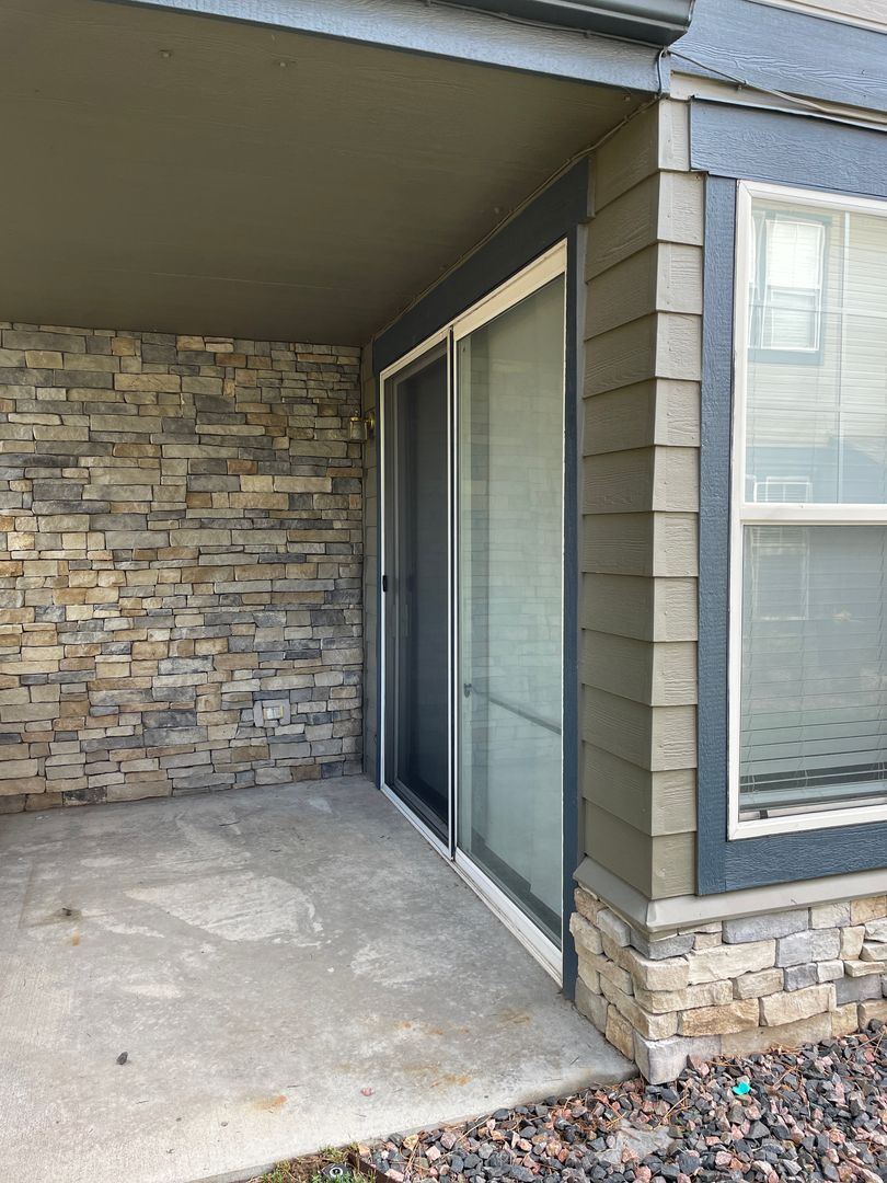 Building Photo - 2113 S Fulton Cir