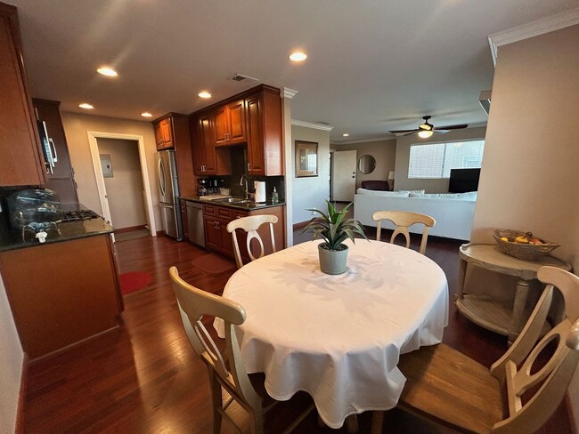 Building Photo - Rent Today!! Stunning Furnished 3-Bedroom ...