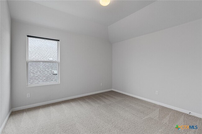 Building Photo - 116 Rocking Chair Dr