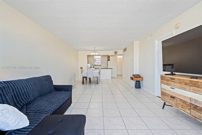 Building Photo - 3703 NE 166th St