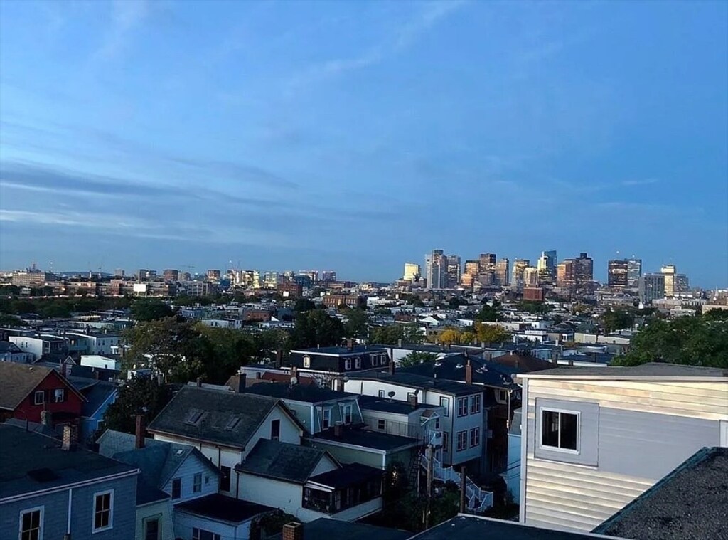 Building Photo - 249 Lexington St