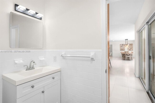 Building Photo - 1525 Diplomat Pkwy