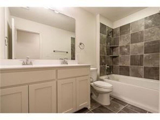 Building Photo - 7108 Mitchell Dr