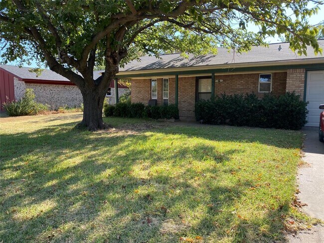Building Photo - 1301 Cypress St
