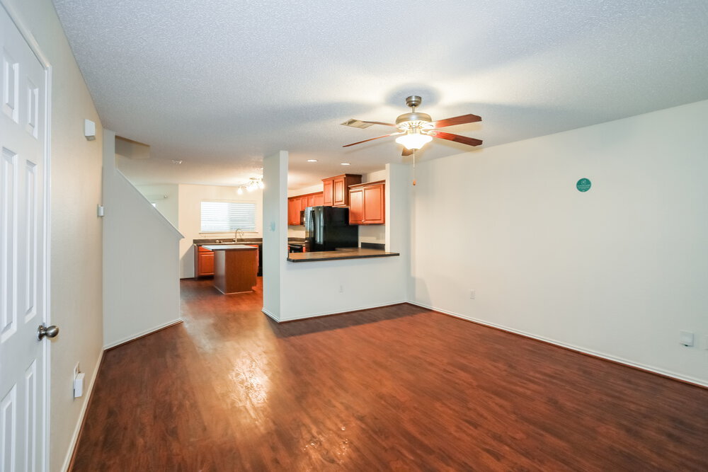 Building Photo - 9936 Sparrow Hawk Ln