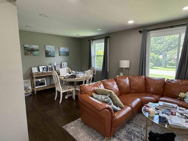 Building Photo - 6416 Henry Ford Dr