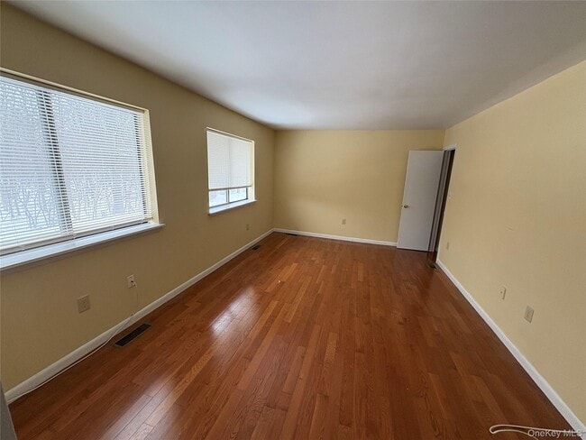 Building Photo - 5 N Aspen Rd