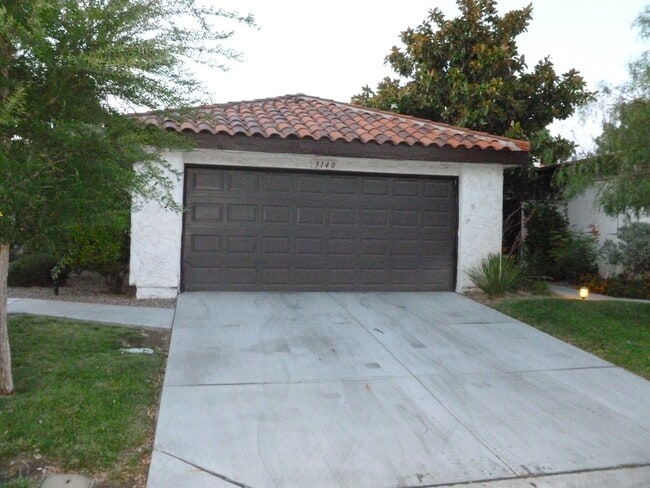 Building Photo - 3140 Sonata Dr