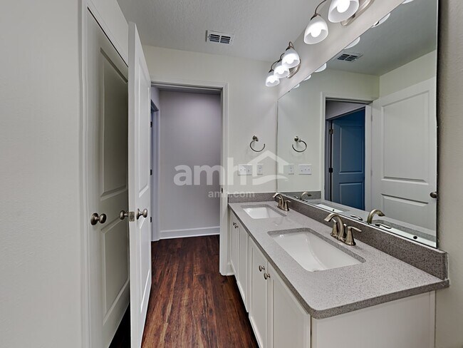 Building Photo - 12268 Sapp Rd