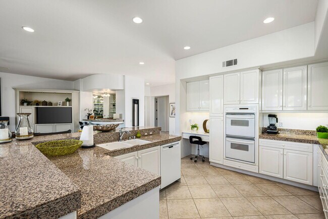 Building Photo - 80080 Riviera