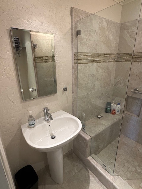 Master Bathroom - 147 Southampton Ln