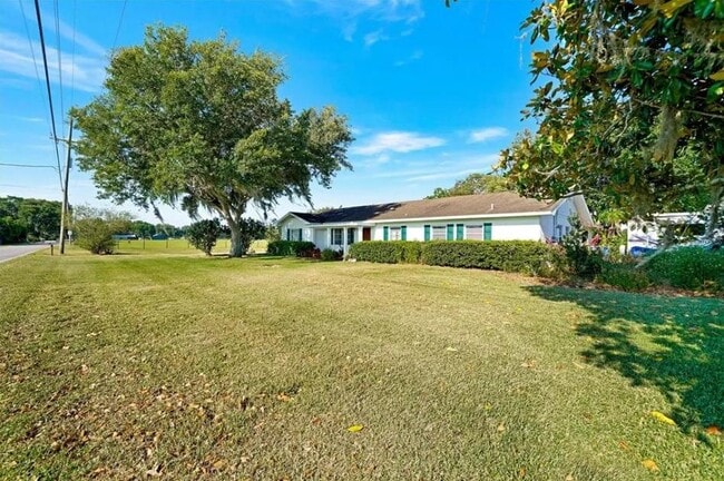 Building Photo - 1100 Mt Pisgah Rd