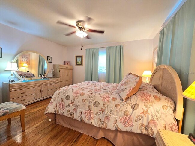 Building Photo - 1120 Rue Des Chateaux