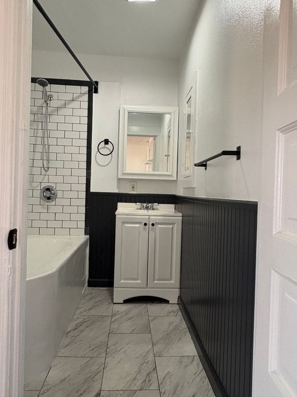 Building Photo - 3624 Arlington Ave