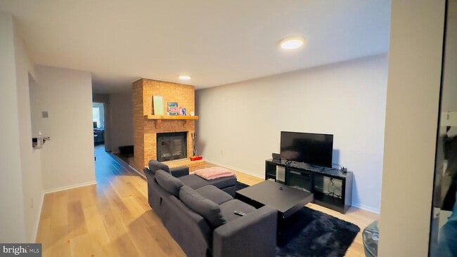 Building Photo - 7555 Weather Worn Way