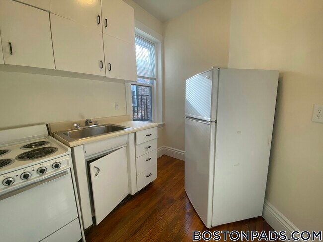 Primary Photo - 29 Park Dr