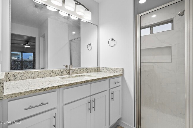Building Photo - 13808 Paseo Sereno Dr
