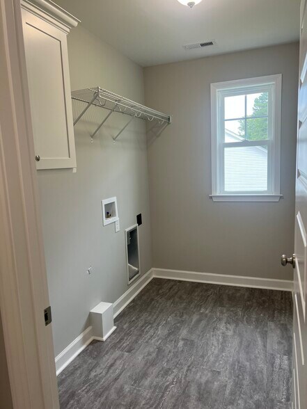 Laundry Room-Upstairs - 620 Ballance Rd