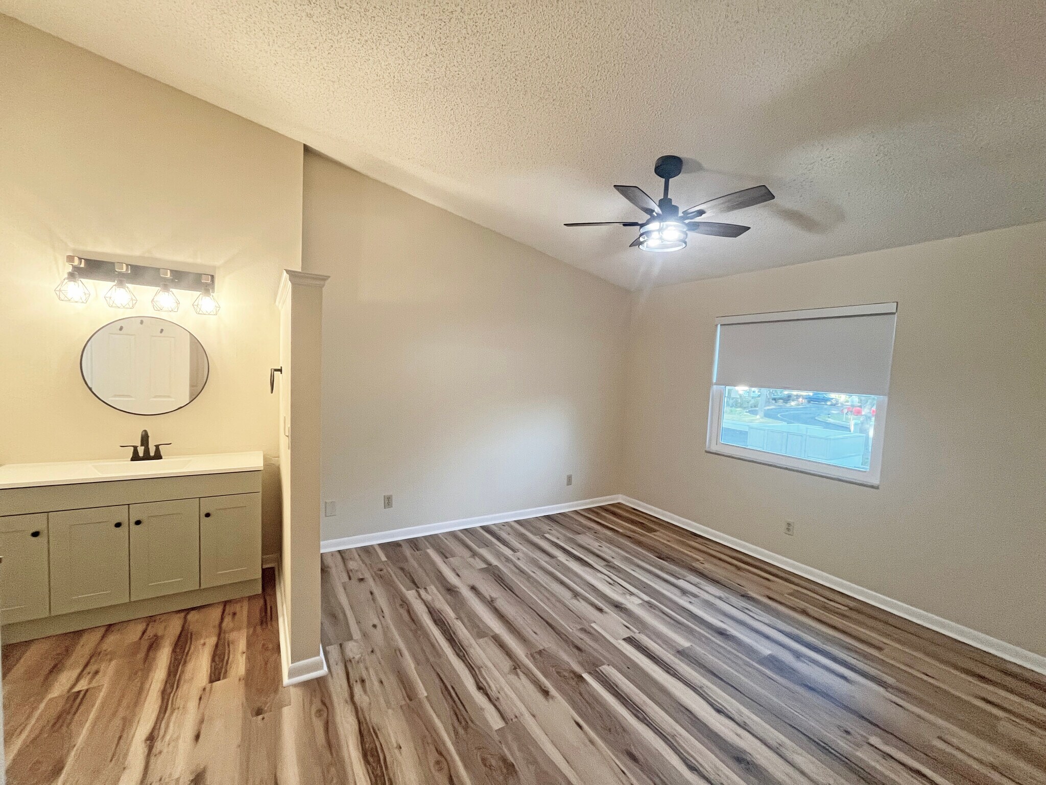 Building Photo - 26 Aledo Ct