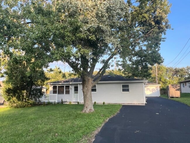 Primary Photo - 26835 S Linden Ln