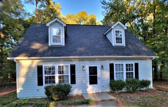 Building Photo - Great 3BD/2BA Durham home with easy access...