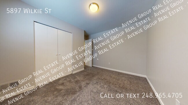 Building Photo - 5897 Wilkie St