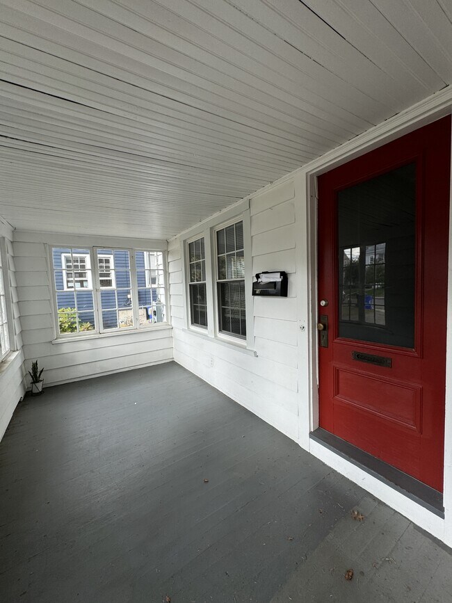 Building Photo - 18 Burgoyne St