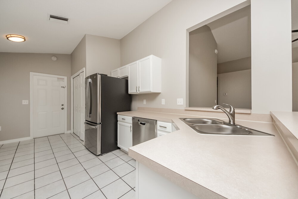 Building Photo - 1853 Wimbledon St