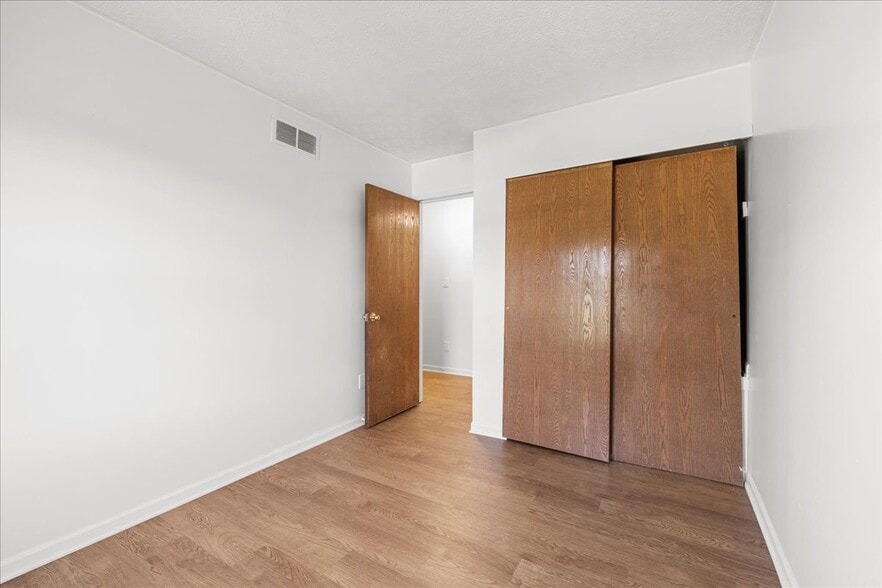 Bedroom 2 - 1600 Rock Creek Dr
