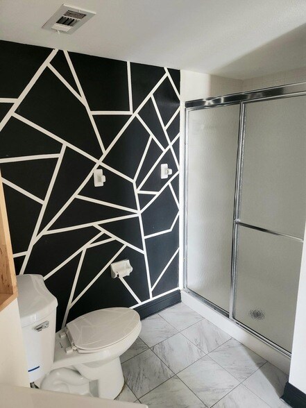 Building Photo - 963 Sonesta Ave NE