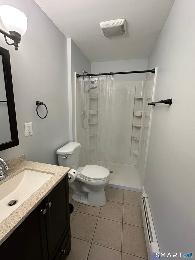 Building Photo - 1693 Litchfield Turnpike