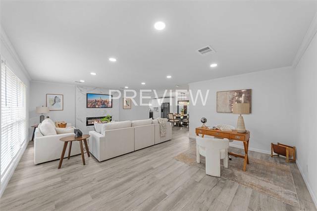 Building Photo - 7107 E Mockingbird Ln