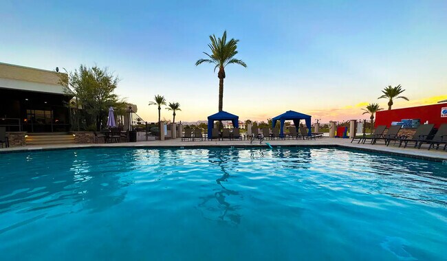 Building Photo - 7401 N Scottsdale Rd