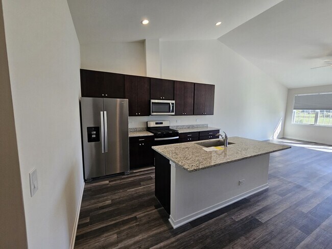 Building Photo - 69 Olympus Dr