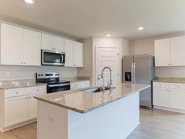 Building Photo - 1962 Chickadee Wy