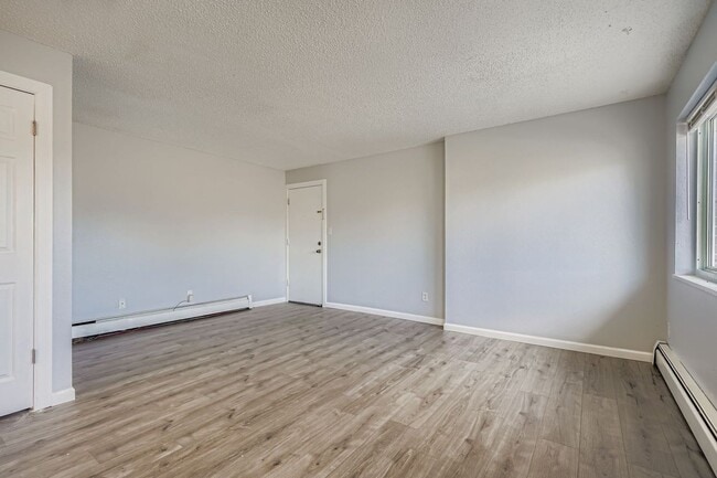 Building Photo - 2882 Eliot Cir