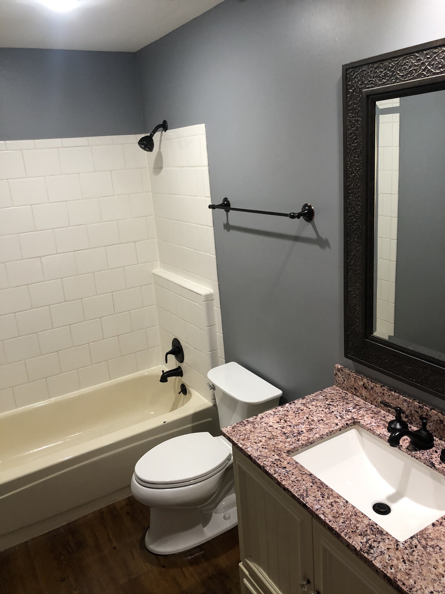 Master bathroom - 105 6 St