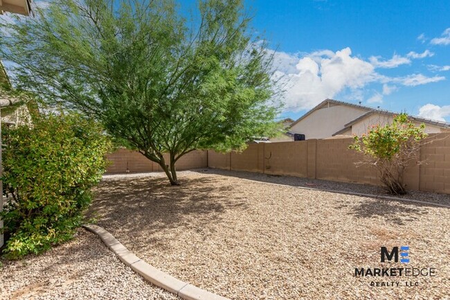 Building Photo - 4Bed/2Bath House at Greenway Rd/175th Ave!...