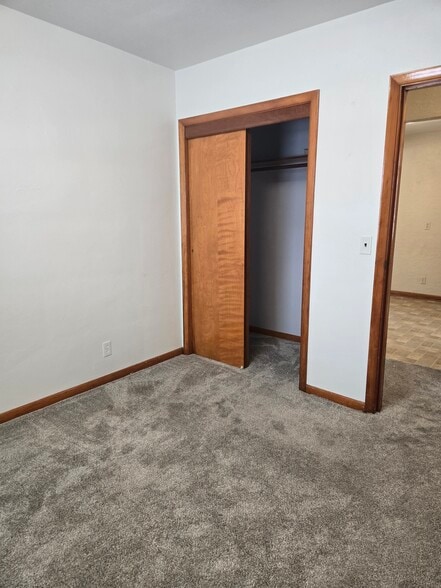 Building Photo - 105 W Willman St