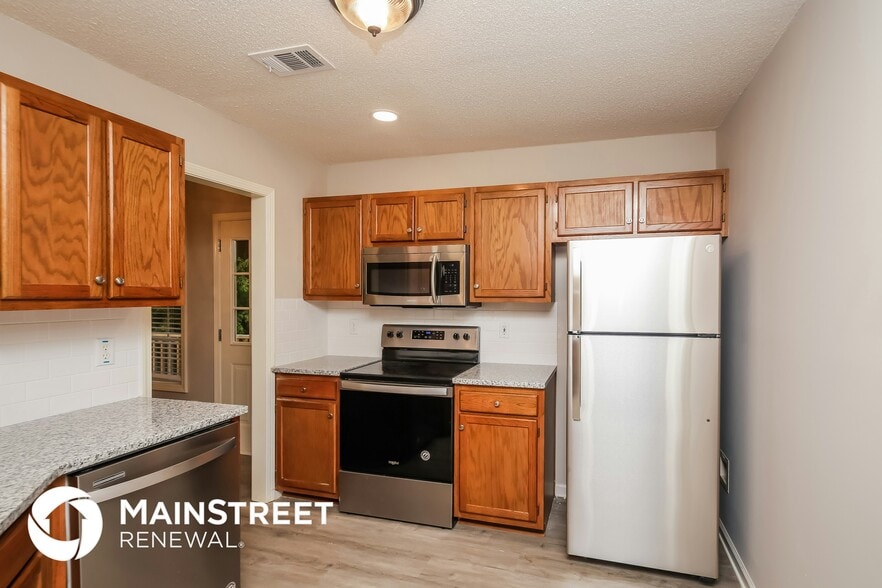 Building Photo - 360 Southern Trace Dr