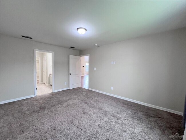 Building Photo - 608 Olympic St